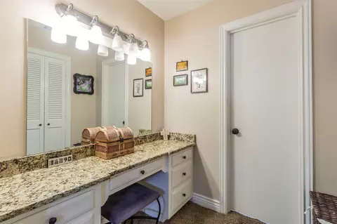Bath - 2000 Stonegate Dr, Denton, TX 76205 photo 1 of 7