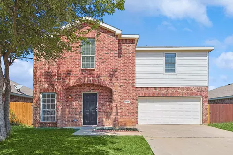 1909 Belshire Ct, Fort Worth, TX 76140