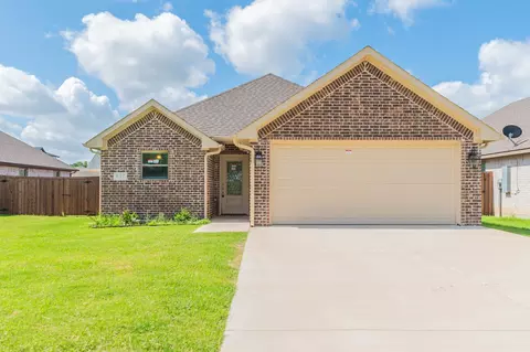 617 Copenhavr St, Pilot Point, TX 76258