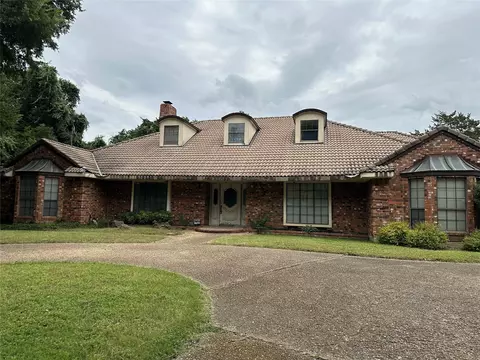 803 Green Tree Ct, Duncanville, TX 75137