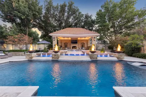 5704 Woodmont Ct, Plano, TX 75093
