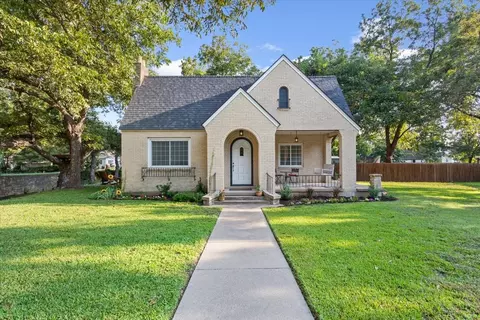 419 W Henry St, Hamilton, TX 76531