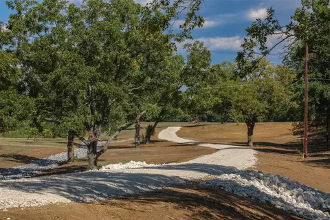 4838 W Loy Lake Rd, Denison, TX 75020