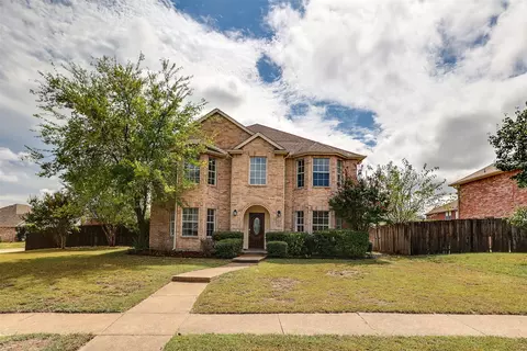 616 Whispering Trl, Cedar Hill, TX 75104