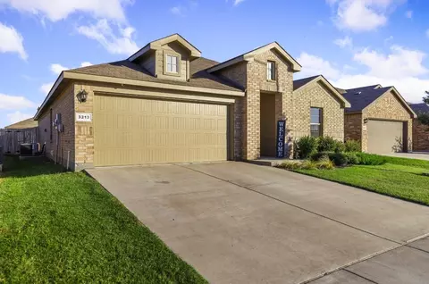 3213 Winoak Dr, Fort Worth, TX 76123