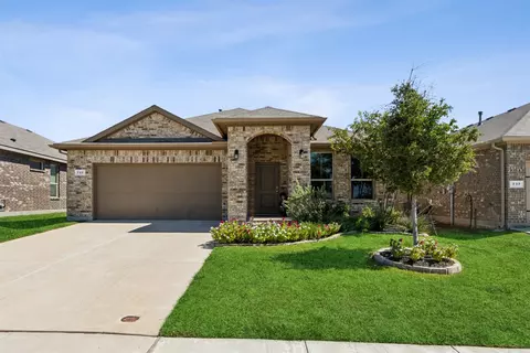 733 Chaplin Dr, Northlake, TX 76247