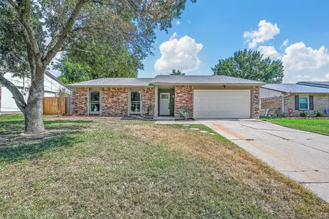 1006 Fort Worth St, Mansfield, TX 76063