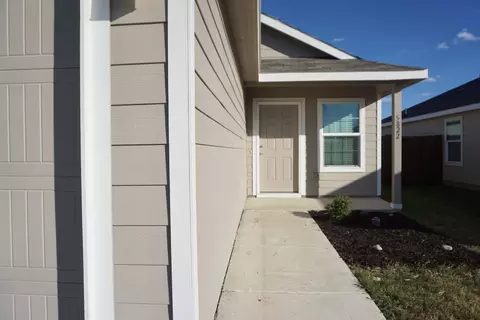 5822 Grindstone Dr, Forney, TX 75126