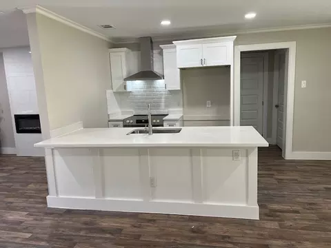 301 Kansas St, Sherman, TX 75090