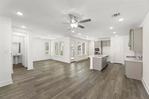 Living - 1021 14th St, Argyle, TX 76226 photo 4 of 4