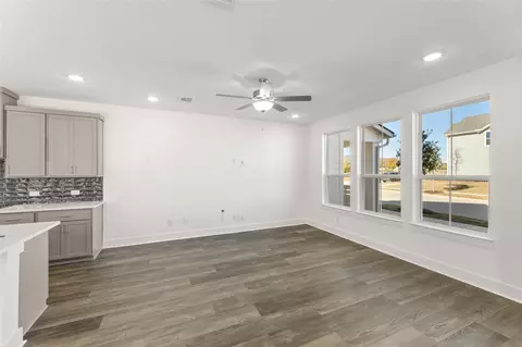 Living - 1021 14th St, Argyle, TX 76226 photo 3 of 4