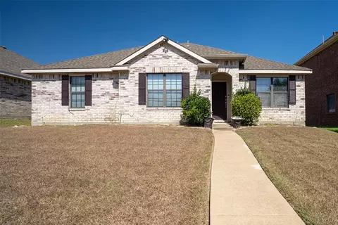 1359 Marvin Gdns, Lancaster, TX 75134