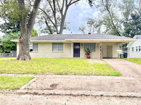 1717 Bayou Cir, Bossier City, LA 71112