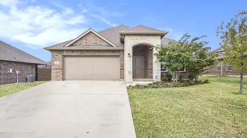3513 Camden Creek Rd, Krum, TX 76249