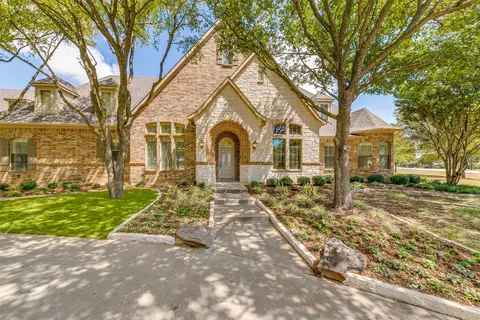 300 Cambridge Dr, Fairview, TX 75069
