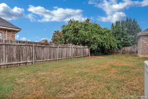 Exterior - 814 Eagles Nest, Haughton, LA 71037 photo 4 of 5