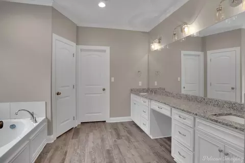 Bath - 814 Eagles Nest, Haughton, LA 71037 photo 2 of 4