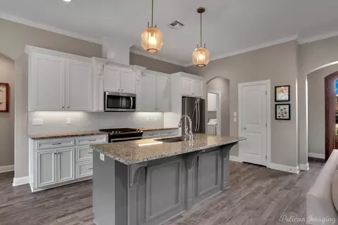Kitchen - 814 Eagles Nest, Haughton, LA 71037 photo 1 of 5