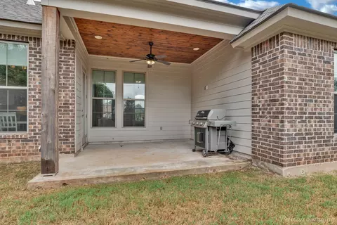 Exterior - 814 Eagles Nest, Haughton, LA 71037 photo 2 of 5