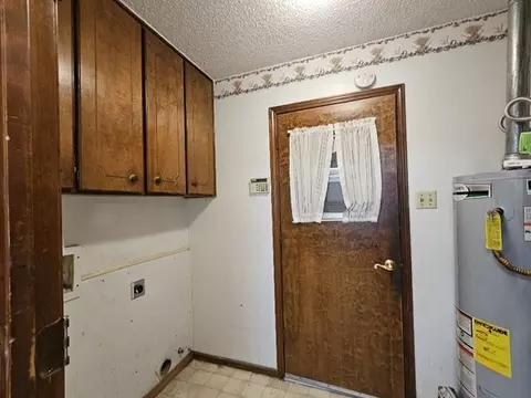 1713 Spring Branch Dr, Cleburne, TX 76033 photo 21