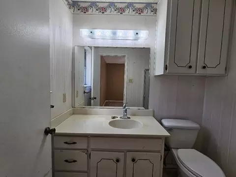 1713 Spring Branch Dr, Cleburne, TX 76033 photo 17