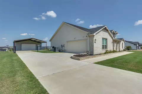 243 Pioneer Rd, Rhome, TX 76078