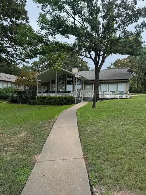 1805 Emma Dr, Tool, TX 75143 photo 3