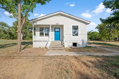 1402 S Travis Ave, Denison, TX 75021