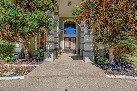 7204 Pebble Hill Dr, Colleyville, TX 76034