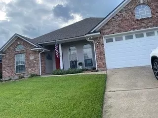 2233 Windsor Ct, Bossier City, LA 71111