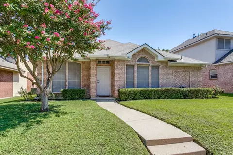 1412 Creekview Dr, Lewisville, TX 75067