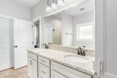 Bath - 134 Brimestone Loop, Benton, LA 71006 photo 2 of 3