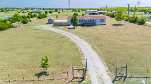 2175 County Road 1079, Greenville, TX 75401