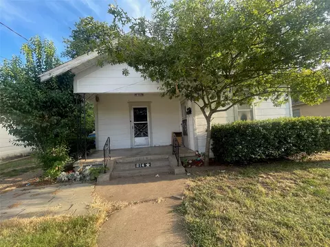 814 Delaware St, Dallas, TX 75208