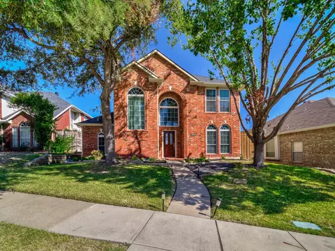 1709 Blackstone Dr, Carrollton, TX 75007