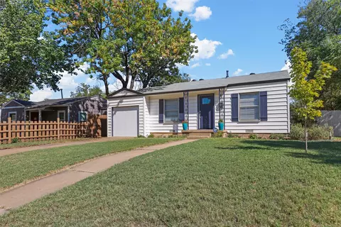 4321 Surrey St, Fort Worth, TX 76133