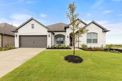 3805 Walnut Creek Dr, Heartland, TX 75126