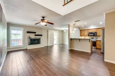 2755 Stonecreek Ct, Carrollton, TX 75006