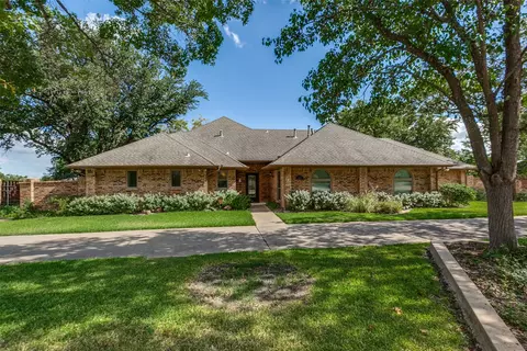 1918 Toler Trl, Garland, TX 75043
