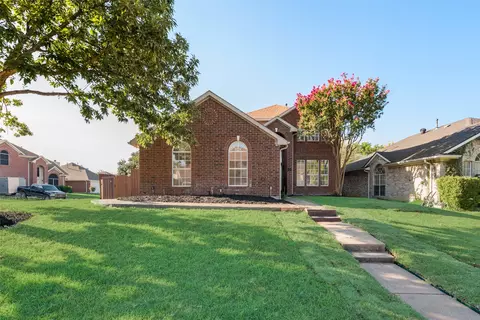 1127 Avatar Dr, Grand Prairie, TX 75052