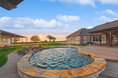 7191 Odom Rd, Sanger, TX 76266