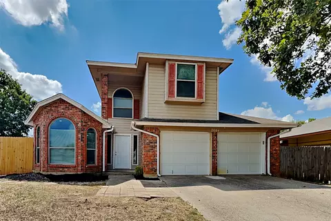 2084 Rodeo Ct, Keller, TX 76248
