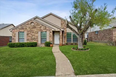 4139 David Phillips St, Dallas, TX 75227
