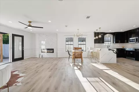 2800 Burning Tree Ln, Irving, TX 75062