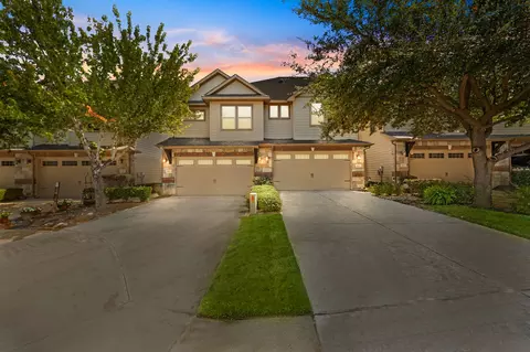809 Chestnut Hill Dr, Allen, TX 75013