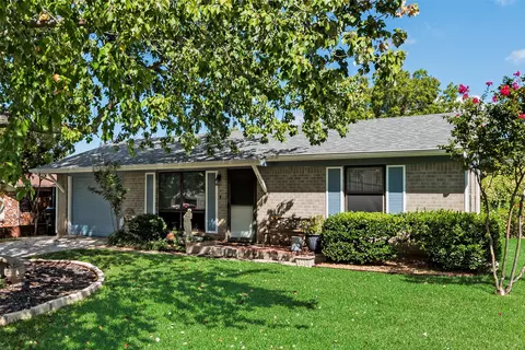 503 Joy Ln, Denison, TX 75021
