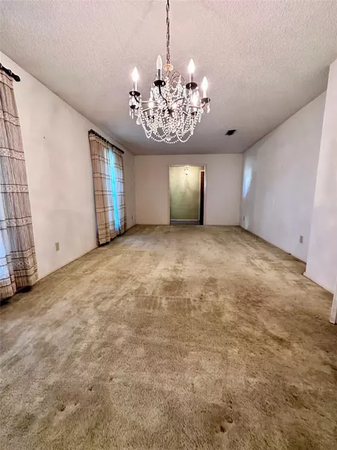 907 Rusk Dr, Euless, TX 76039 photo 11
