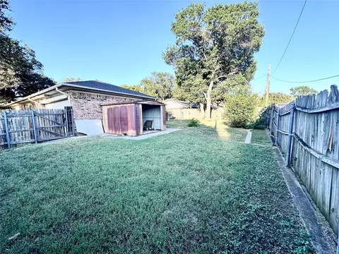 907 Rusk Dr, Euless, TX 76039 photo 29