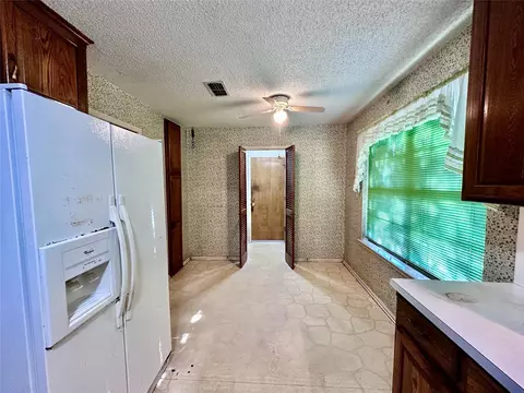 907 Rusk Dr, Euless, TX 76039 photo 7