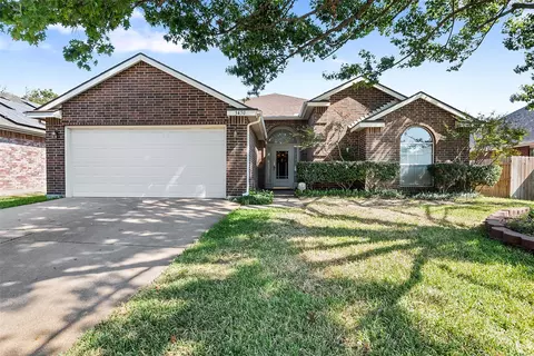 3450 Galaway Bay Dr, Grand Prairie, TX 75052
